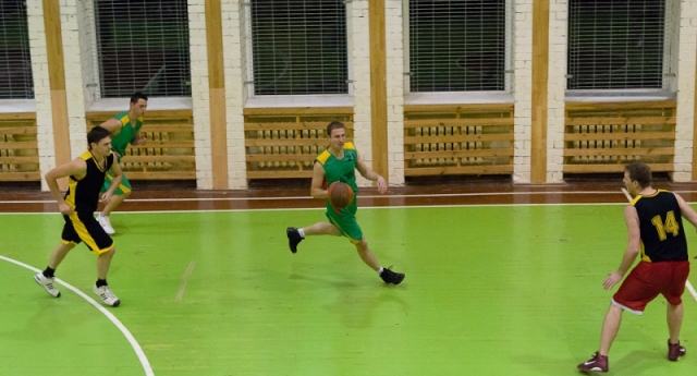20121026-krepsinis-gedmira-statyba-gedmira-puola.jpg