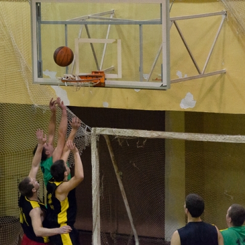 20121026-krepsinis-gedmira-statyba-kova-po-krepsio.jpg